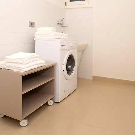 Riva Beachfront 别墅 利尼亚诺萨比亚多罗