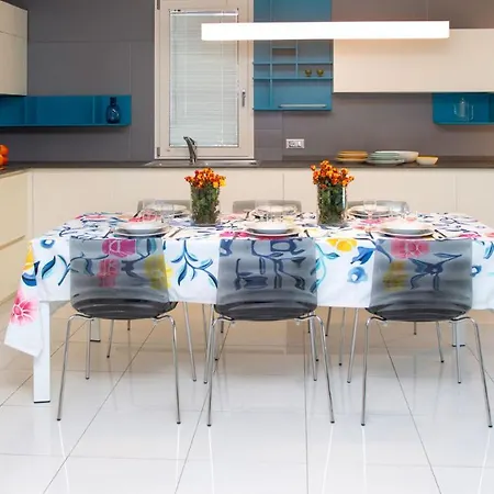 Riva Beachfront * 利尼亚诺萨比亚多罗