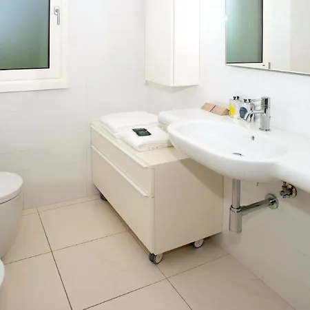 빌라 Riva Beachfront