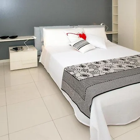 Riva Beachfront Vila